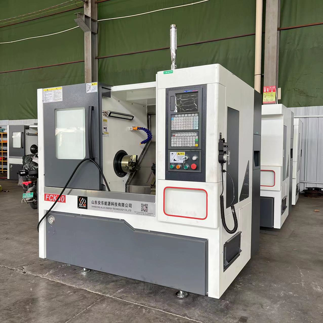 Slant Bed CNC Lathe FCK40 promueve la fabricación de precisión en múltiples industrias