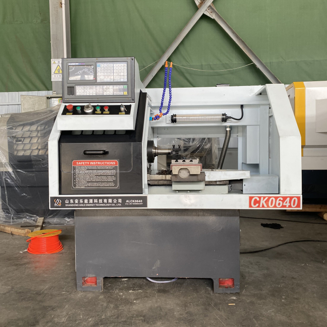 Fabricación de herramientas de torno de CNC