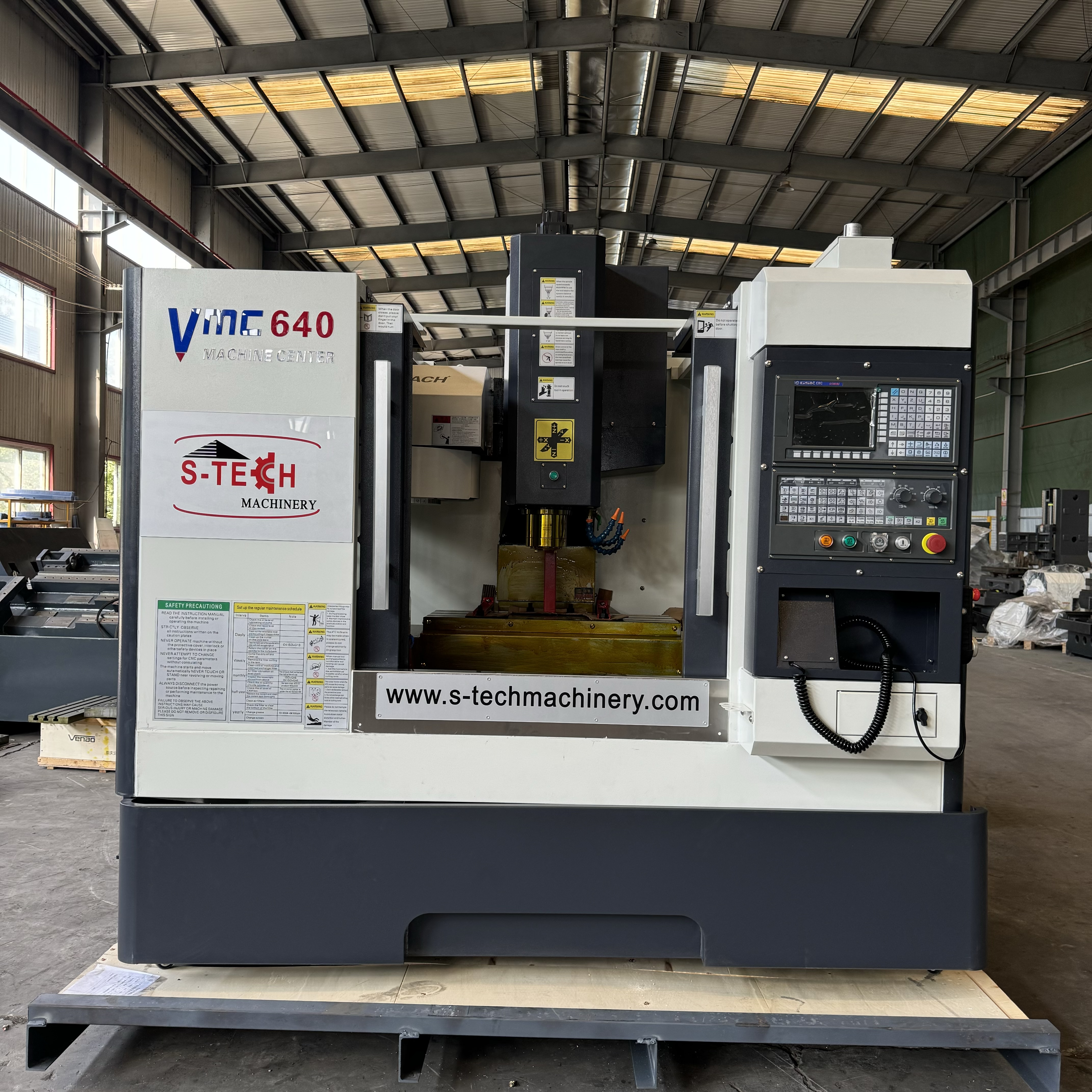 Centro de mecanizado vertical de alta precisi&oacute;n VMC640 se enviar&aacute; a M&eacute;xico