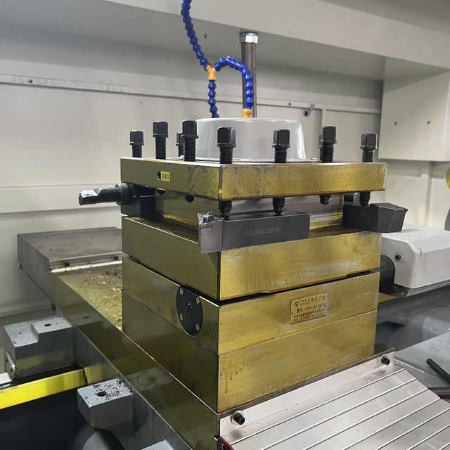 Nueva máquina Horizontal CK6180 Pipe roscado de torno CNC con control FanUC