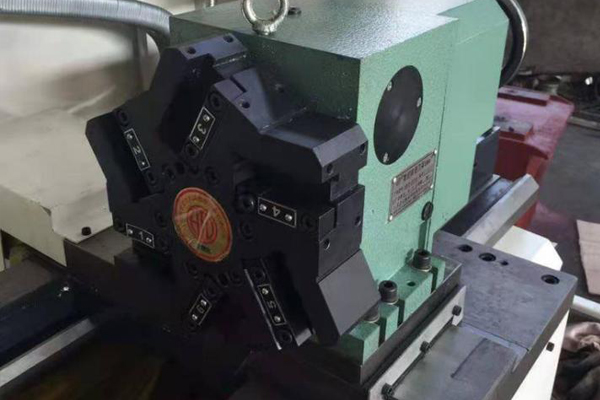 六、八工位电动刀架