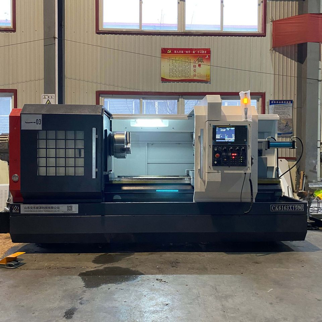 El torno CNC ALCK6163x1500 satisface las necesidades de procesamiento de diferentes industrias