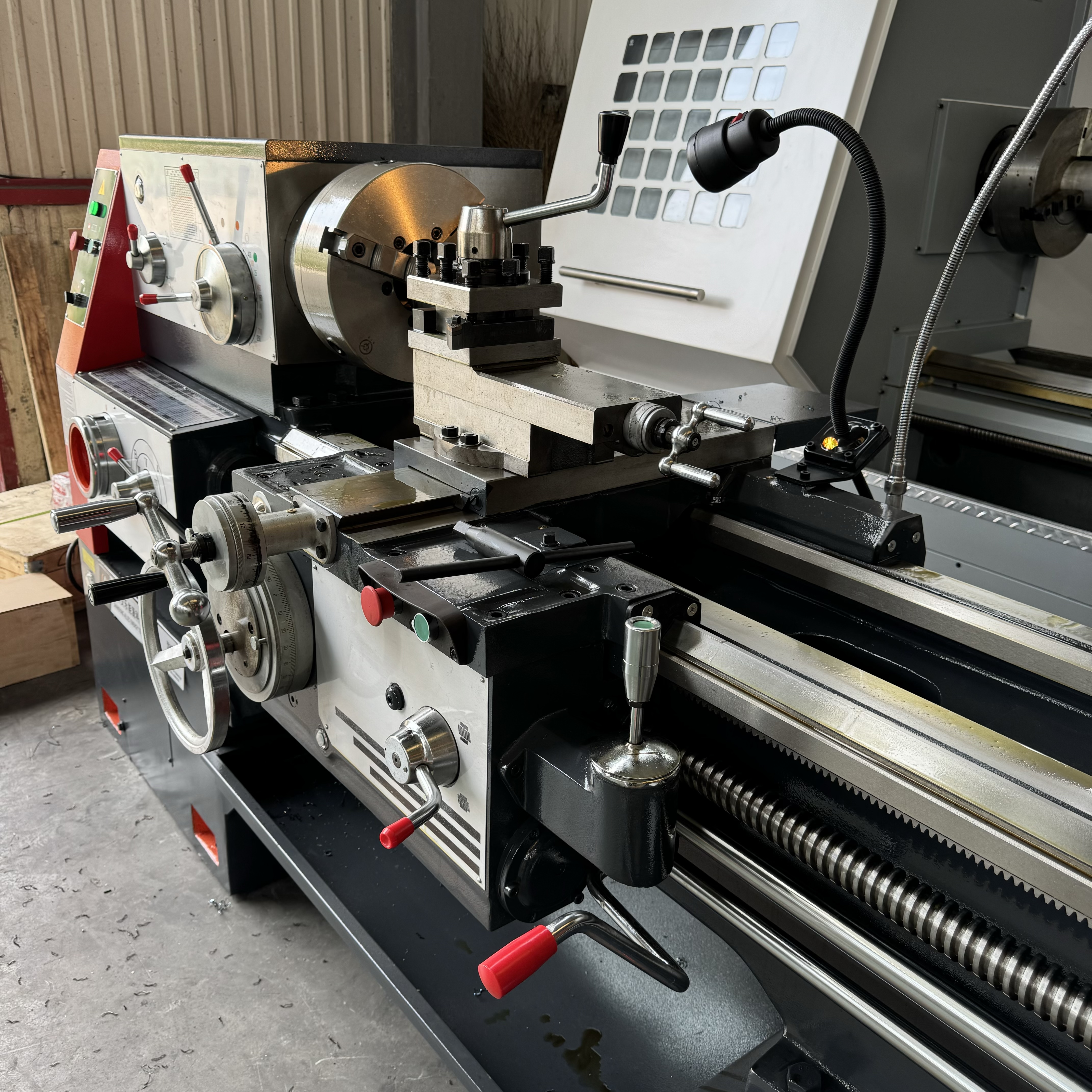 M&aacute;quina de inspecci&oacute;n de torno ALCA6150-2000 ser&aacute; enviada a Brasil