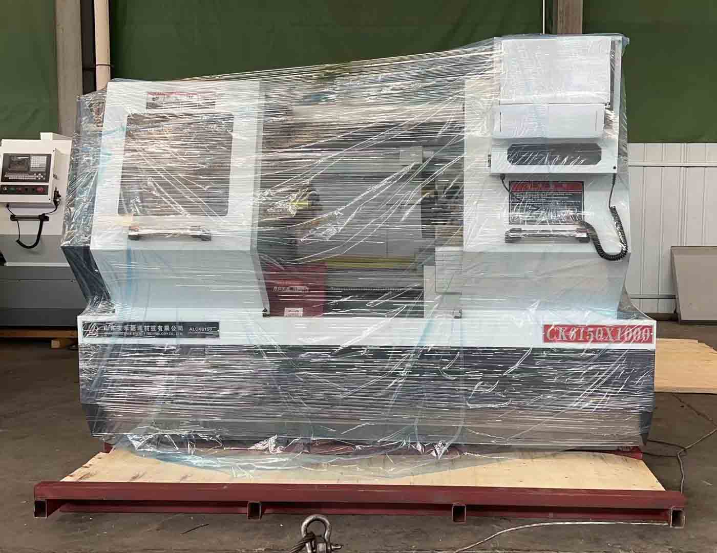 Torno CNC ALCK6150X1000 ser&aacute; enviado a Per&uacute;
