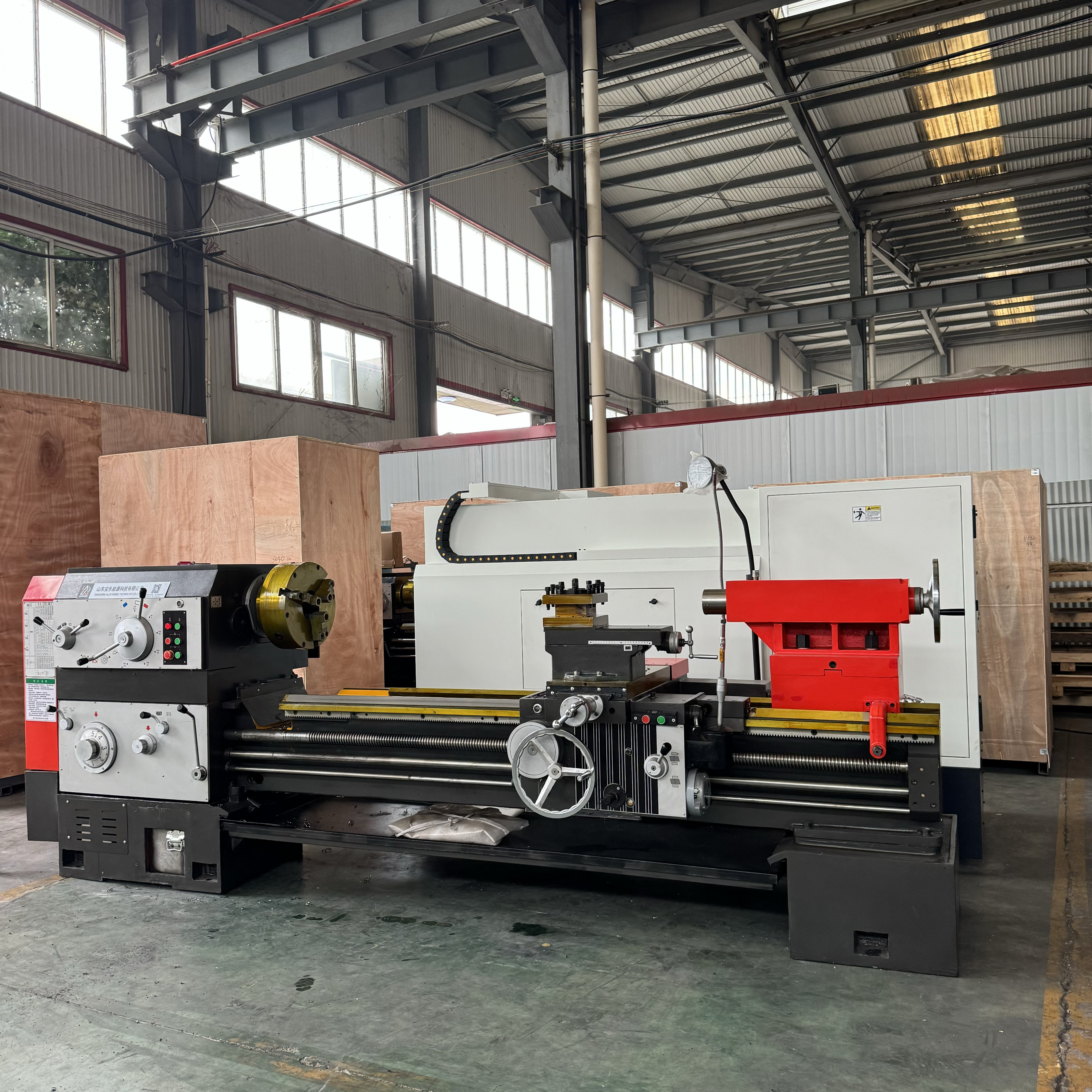 Torno CNC ALCA6180-2000 empaquetado y enviado a Rusia