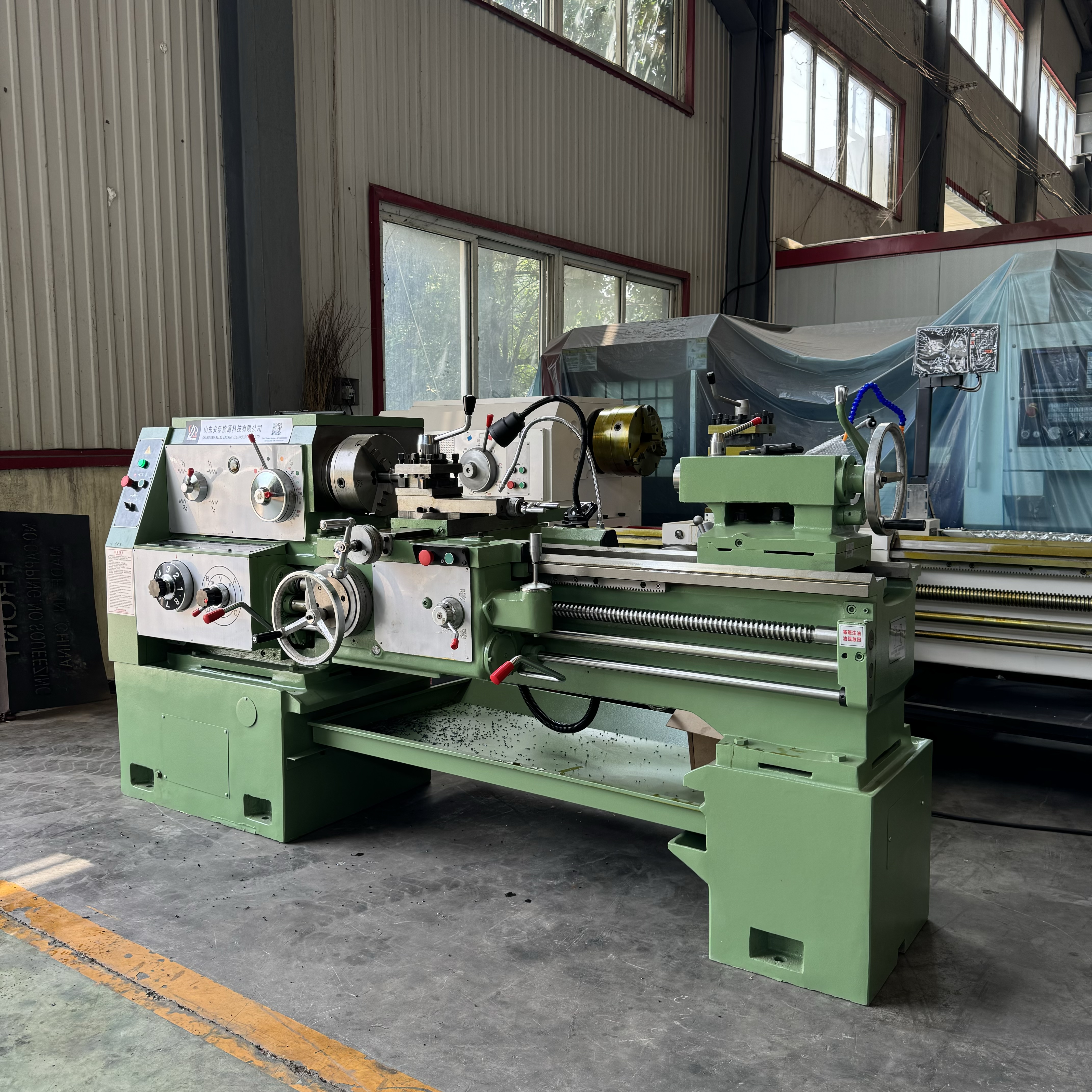 El torno CNC ALCA6140-1000 de la f&aacute;brica ALLES CNC se envi&oacute; con &eacute;xito a Rusia, lo que ayud&oacute; a que la industria manufacturera local despegara