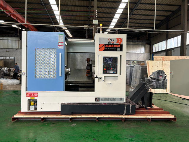 Lanzamiento del torno TCK550 CNC: una nueva era en mecanizado de precisión