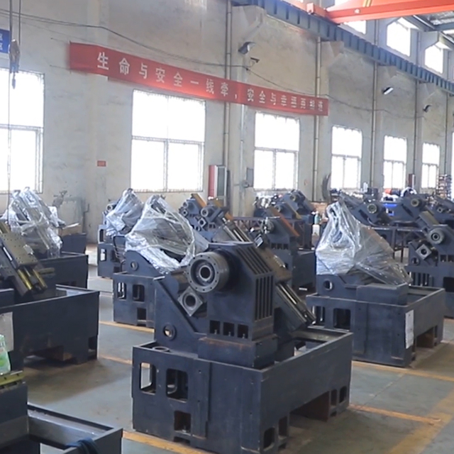 Cuerpo inclinado CNC torno para metal