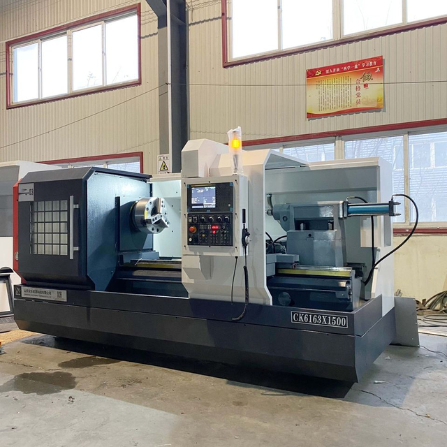 ALCK6163X1500 CNC TORTLE satisface las necesidades de procesamiento de diferentes industrias